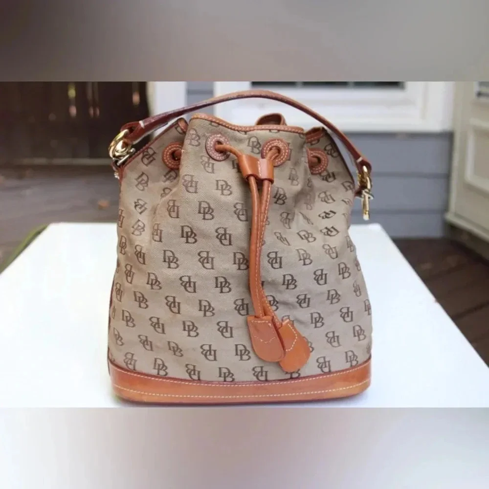 Dooney & Bourke vintage dooney